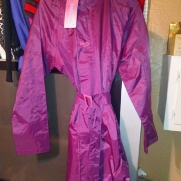 Women's (L) Jacket by "Reliable" - Picture 8 of 10